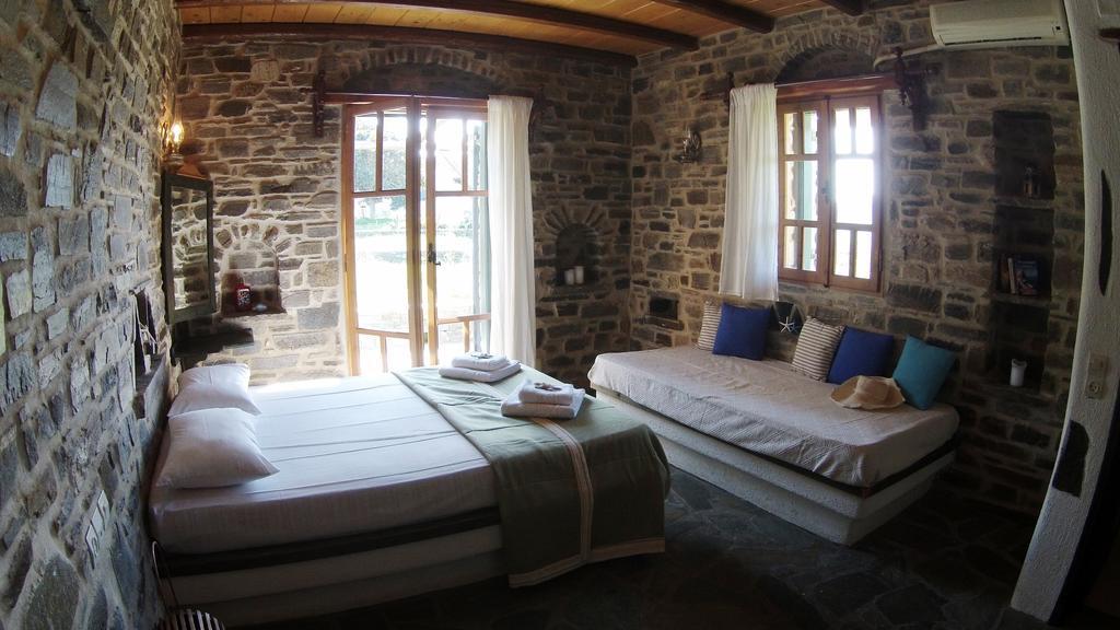 Krotiri Arokaria Hideaway Suites חדר תמונה